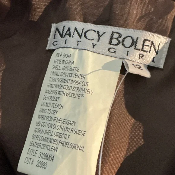 Elegant Brown Suede Fringe Jacket - Picture 6 of 10